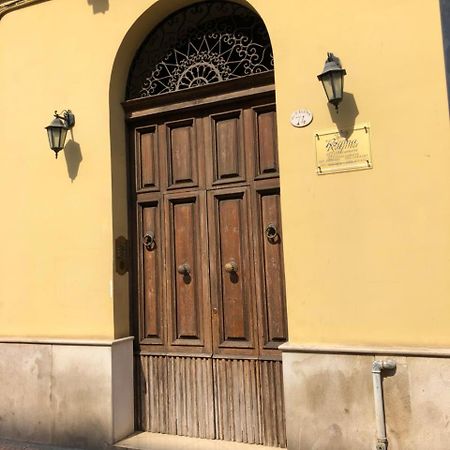 Elena Rooms Taranto Kültér fotó
