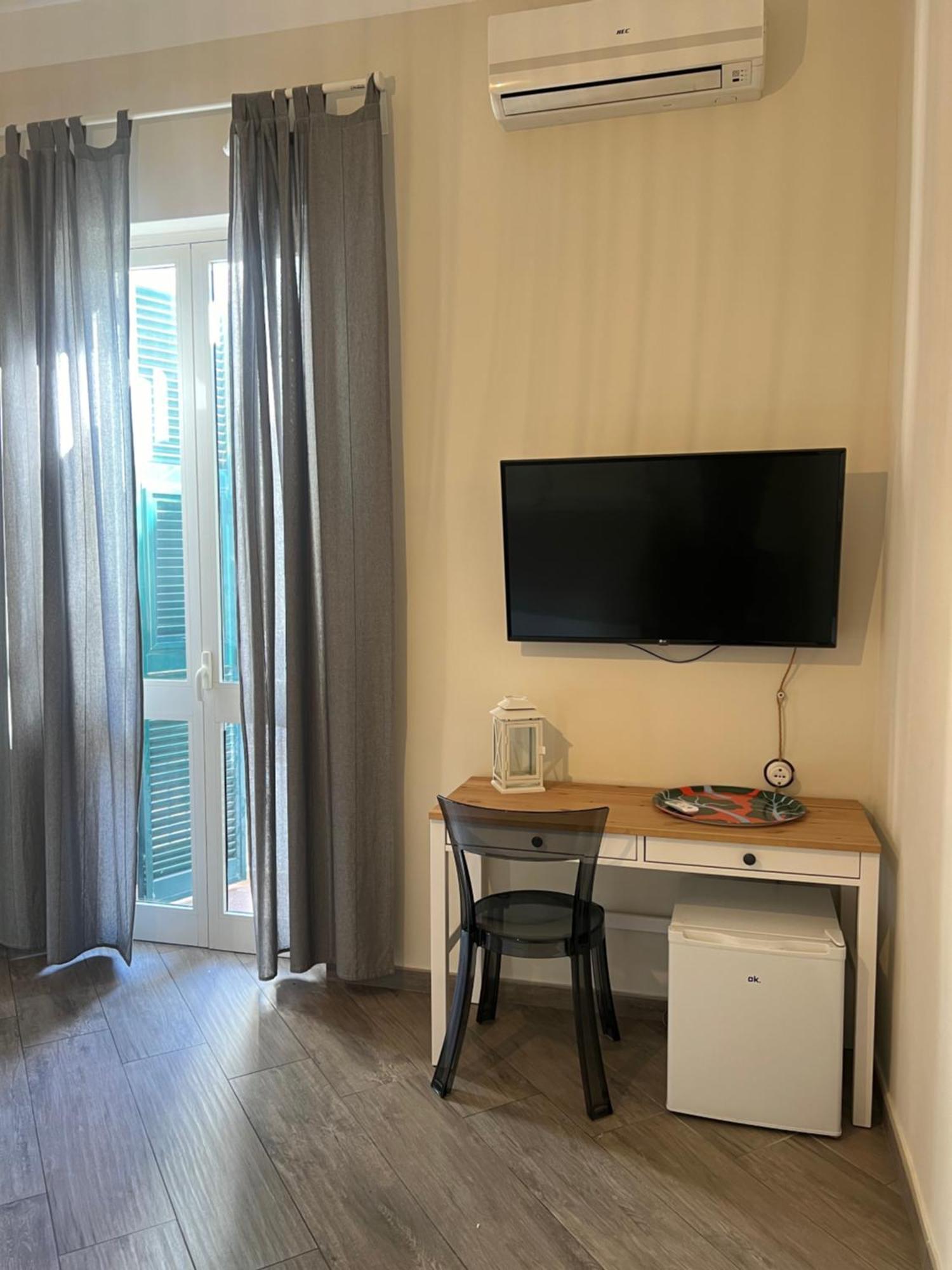 Elena Rooms Taranto Kültér fotó