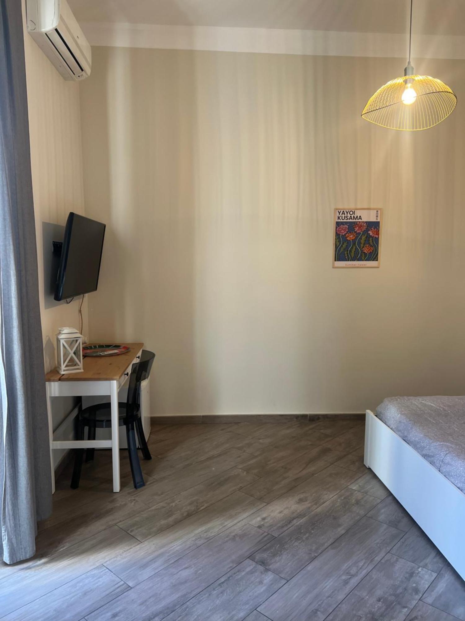 Elena Rooms Taranto Kültér fotó